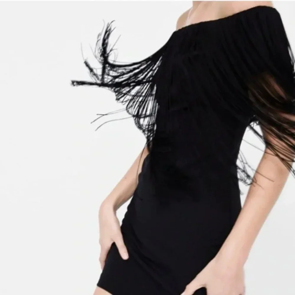 ✰ Black Fringed Zara Mini Dress - Off the Shoulder with Festival-Ready Style ✰ - Picture 4 of 15